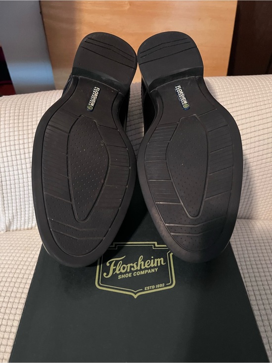 Florsheim Black Leather Cap-Toe Derby Dress Shoes